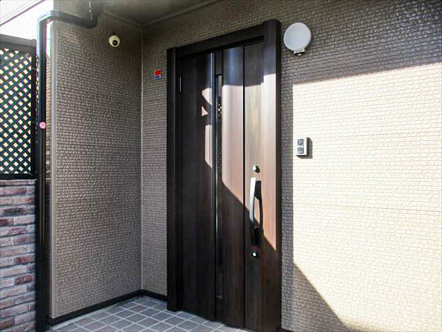 玄関扉リフォーム 玉村町