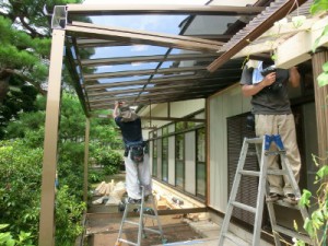 ｻﾝﾙｰﾑ屋根